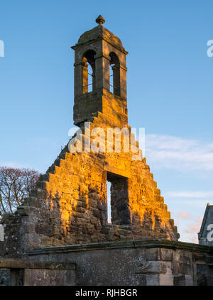 Gladsmuir vecchia chiesa parrocchiale rovine e precaria torre campanaria al crepuscolo crepuscolo, East Lothian, Scozia, Regno Unito Foto Stock