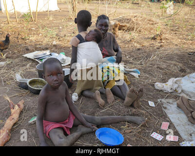 UGANDA - Palabek insediamento di rifugiati. Scene di quotidiana dei rifugiati. Foto Stock