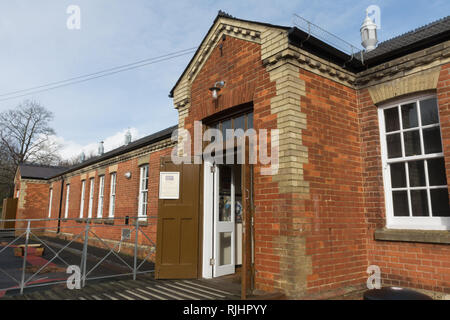 Aldershot Military Museum in Hampshire, Regno Unito. Il museo è ospitato nella sopravvivono solo costruiti in mattoni barrack blocchi a sinistra in città. Foto Stock