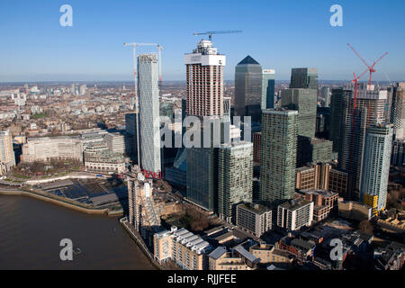 Distretto finanziario di Canary Wharf dall'alto. Foto Stock