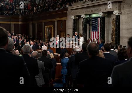 Washington, Stati Uniti d'America. 05 feb 2019. U.S presidente Donald Trump fornisce lo stato dell'Unione l'indirizzo Febbraio 5, 2019 a Washington, DC. Credito: Planetpix/Alamy Live News Foto Stock