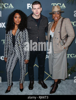 Pasadena, Stati Uniti. 06 feb 2019. PASADENA, Los Angeles, CA, Stati Uniti d'America - 06 febbraio: Attori Angela Bassett, Oliver Stark e Aisha cerve arrivano al FOX TCA Winter 2019 All-Star partito svoltasi presso la Fig House il 6 febbraio 2019 a Pasadena, Los Angeles, California, Stati Uniti. (Foto di Xavier COLLIN/Image Press Agency) Credito: Image Press Agency/Alamy Live News Foto Stock