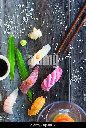 Sushi fresco Foto Stock