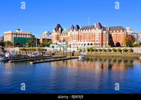 Bellissima vista sul porto con riflessioni, Victoria, Isola di Vancouver, BC, Canada Foto Stock