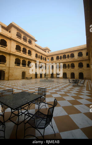 Area aperta, il Deserto Palace Hotel, Jaisalmer, Rajasthan, India Foto Stock