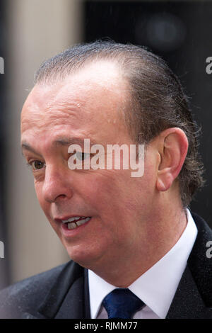 Quentin Willson di FairFuelUK, esterno 10 di Downing Street a Londra. Il 7 marzo 2012. Foto Stock