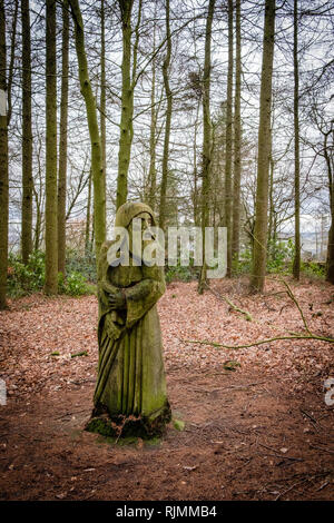 Intaglio del legno in St Ives Estate in Bingley, Bradford, West Yorkshire. Foto Stock