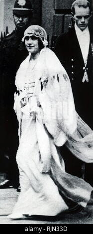 Elizabeth Bowes-Lyon, (più tardi la Regina Elisabetta e la Regina madre) per il suo matrimonio nel 1923. Foto Stock