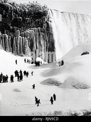 Una incisione raffigurante una vista delle cascate del Niagara in inverno. Datata del XIX secolo Foto Stock