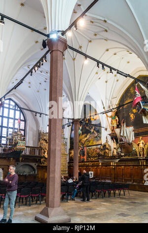 Interno del olandese in stile manierista Dwor Artusa, Arthur's Court, 1717, da Abramo Van den Blocke, Długi Targ, Danzica, Polonia Foto Stock