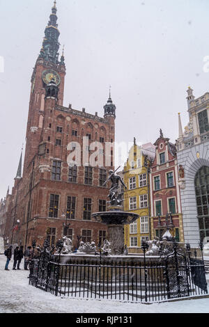 Ratusz, Municipio principale, in stile rinascimentale, 1556, in caso di neve, Długi Targ, Mercato Lungo, Danzica, Polonia Foto Stock