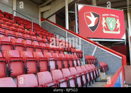 Cheltenham Town FC v Yeovil Town FC presso la rampa di LCI Stadium, Whaddon Road (Sky scommessa lega due - 26 dicembre 2017) - Foto di Antony Thompson - TH Foto Stock