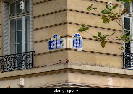 Strada segno Place Victor Hugo , paris , France Foto Stock