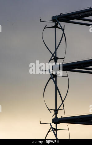 Waugh Thistleton di 66 unità di costruzione su Ramsgate Street in Dalston, Londra con una molla elicoidale di turbina eolica unità per l'efficienza energetica Foto Stock