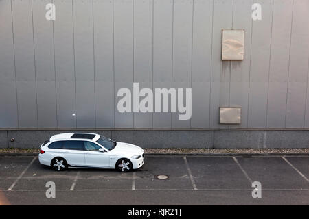 Il parcheggio di un'azienda Foto Stock