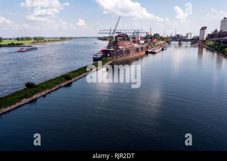 La Krefelder Rheinhafen Foto Stock