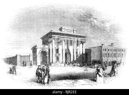 Birmingham stazione ferroviaria nel centro di Birmingham, Inghilterra, aperto nel 1838. Progettato da Philip Hardwick. Di ispirazione romana, seguenti Hardwick il viaggio in Italia nel 1818-19 e costruito nel 1838, è ora il più antico del mondo pezzo superstite del monumentale architettura ferroviaria. Il design riflette il Euston Arch a Londra fine della L&BR. Nel design originale dell'edificio doveva essere affiancato da due archi che conducono alla stazione. Foto Stock