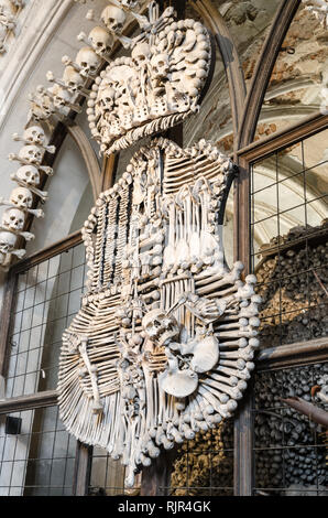 Lo stemma della casa di Schwarzenberg, Sedlec ossario chiesa di osso, Kutna Hora, Repubblica Ceca Foto Stock