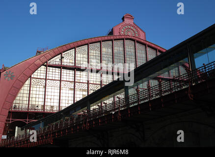 Antwerpen-Centraal, centrale di Anversa è la principale stazione ferroviaria della città belga di Anversa. La stazione è gestita dall'azienda ferroviaria nazionale. Foto Stock