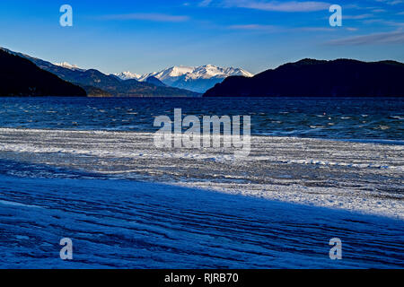 Winter, Harrison Lake, Harrison Hot Sp;rings, British Columbia, Canada Foto Stock