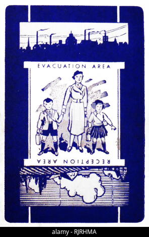 La seconda guerra mondiale, British, evacuazione propaganda poster. 1940. La evacuazione dei bambini per la campagna in treno in Gran Bretagna durante la Seconda Guerra Mondiale. Progettati per proteggere le persone e soprattutto dei bambini dai rischi associati con i bombardamenti aerei delle città spostandoli in aree pensato per essere meno a rischio Foto Stock