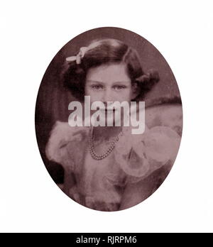 La Principessa Elisabetta (di età compresa tra i nove, 1935), in seguito, Elizabeth II (nato il 21 aprile 1926), Regina del Regno Unito e gli altri regni del commonwealth. Foto Stock