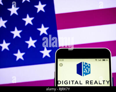 L'Ucraina. 7 febbraio, 2019. Digital Realty Real Estate Investment Trust Company logo che si vede visualizzato su un telefono intelligente. Credito: Igor Golovniov SOPA/images/ZUMA filo/Alamy Live News Foto Stock