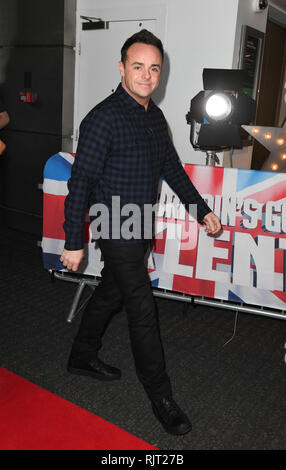 Britains Got Talent giudici arrivano al Teatro di Lowry Manchester per le audizioni dal vivo. Foto Stock
