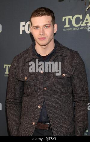 Los Angeles, CA, Stati Uniti d'America. 6 febbraio, 2019. Oliver Stark a arrivi per FOX TCA Winter 2019 All-Star Party, La Fig House, Los Angeles, CA 6 febbraio 2019. Credito: Priscilla concedere/Everett raccolta/Alamy Live News Foto Stock