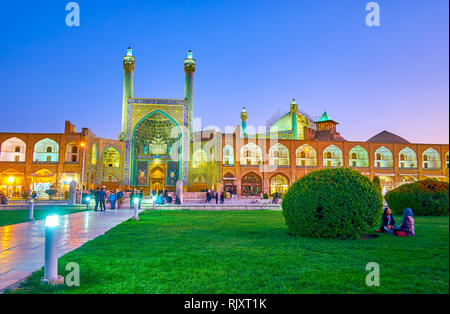 ISFAHAN, IRAN - 19 ottobre 2017: la bella architettura persiana di Safavid periad, con la sua perla - la Moschea Shah, il 19 ottobre in Isfahan Foto Stock