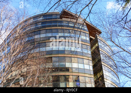 Ralph Erskine's The Ark, Talgarth Road, Hammersmith, Londra, W6, Inghilterra, Regno Unito Foto Stock