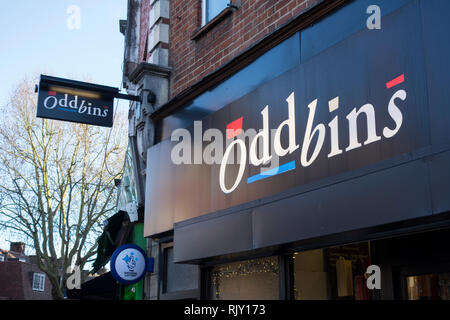 Oddbins, Palliser Road, Barons Court, Hammersmith, London, W14, Regno Unito Foto Stock