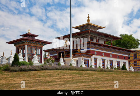 La Boulaye, TEMPEL DER 1000 Budda, gegründet 1987 von Mönchen tibetischen. Lamaistisches Zentrum verbunden mit einer Hochschule für Tibetologie Foto Stock