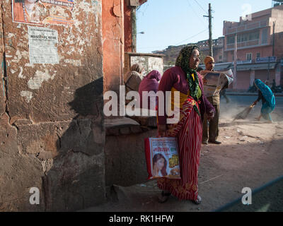 Scena urbana da Jaipur nel Rajasthan, India. Jaipur è la città più grande del Rajasthan con una popolazione di 3-4 milioni di euro. Foto Stock