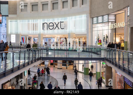 Il prossimo negozio di abbigliamento in Manchester Arndale Shopping Centre, Manchester, Inghilterra, Regno Unito Foto Stock