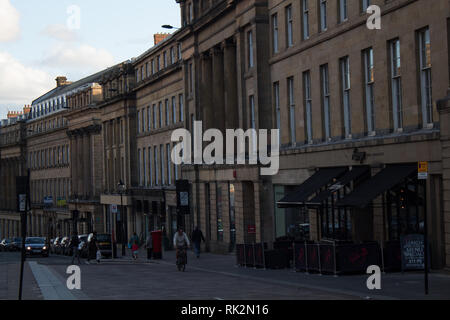 Grey Street nella città Grainger, Newcastle upon Tyne, England, Regno Unito Foto Stock