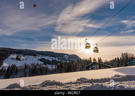 Funivie, gondola del Planai West di Planai & Hochwurzen - sci cuore della regione di Schladming-Dachstein, Stiria, Austria, Europa Foto Stock