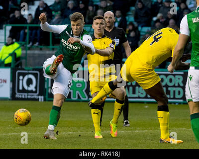 Easter Road, Edimburgo, Regno Unito. Il 9 febbraio, 2019. Coppa scozzese calcio quinto round, Hibernian versus Raith Rovers; Florian Kamberi di Hibernian miss kick nella casella credito: Azione Sport Plus/Alamy Live News Foto Stock