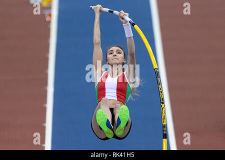 Birmingham, Regno Unito. 09Feb, 2019. Felicia Miloro in donne Pole Vault Finals durante SPAR British Indoor Athletics Championships 2019 all'Arena Birmingham su Sabato, 09 febbraio 2019. BIRMINGHAM INGHILTERRA. (Solo uso editoriale, è richiesta una licenza per uso commerciale. Nessun uso in scommesse, giochi o un singolo giocatore/club/league pubblicazioni.) Credito: Taka G Wu/Alamy News Credito: Taka Wu/Alamy Live News Foto Stock