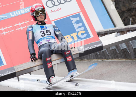 Eva Pinkelnig dell'Austria sulla prima giornata di gara della FIS Ski Jumping World Cup Ladies Ljubno l 8 febbraio 2019 a Ljubno, Slovenia. (Foto di Rok Rakun / Pacific Stampa) Foto Stock