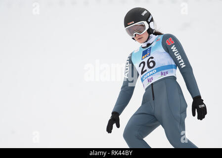 Anna Rupprecht di germania sulla prima giornata di gara della FIS Ski Jumping World Cup Ladies Ljubno l 8 febbraio 2019 a Ljubno, Slovenia. Credito: Rok Rakun/Pacific Press/Alamy Live News Foto Stock