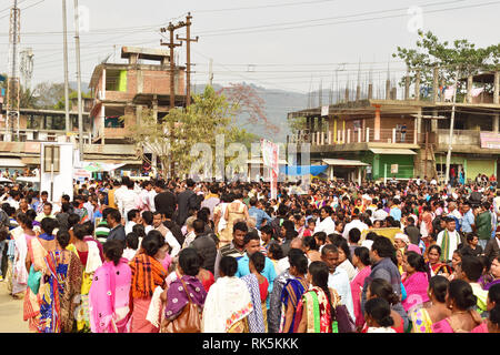 Guwahati,Assam, India - 09 Febbraio 2019 : E grandi folle si radunarono a Changsari per ascoltare il discorso di Primo Ministro dell'India in un programma - Immagine Foto Stock