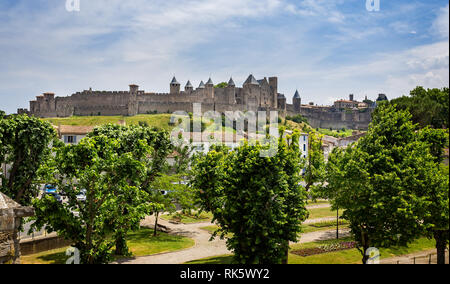 Vista del castello di Carcassonne presi in Carcassonne, Aude, Francia il 11 giugno 2015 Foto Stock