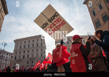 Roma, 09/02/2019: 'futuro al lavoro" manifestazione nazionale unitaria dei sindacati CGIL, CISL e UIL. ©Andrea Sabbadini Foto Stock