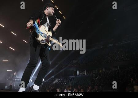 Calgary, Alberta, Canada. Il 9 febbraio, 2019. Max Kerman della banda Arkells compie durante il Rally Arkells grido Tour a Calgary, Alberta. Credito: Baden Roth/ZUMA filo/Alamy Live News Foto Stock