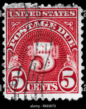Stati Uniti - circa 1930: un timbro stampato negli Stati Uniti mostra il timbro con la denominazione 5c valore, circa 1930 Foto Stock