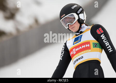 Anna Rupprecht di Germania compete durante l evento di team alla FIS Ski Jumping World Cup Ladies Ljubno il 9 febbraio 2019 a Ljubno, Slovenia. (Foto di Rok Rakun / Pacific Stampa) Foto Stock