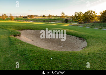 La sabbia trappola presso il campo da golf in casa di cartone di Maynooth, Co. Kildare, Irlanda Foto Stock