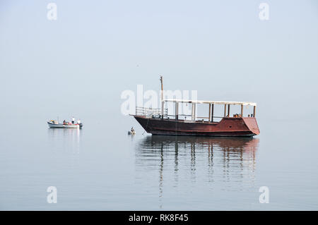 La speranza barca. Replica di Gesù' imbarcazione. Vecchia barca in legno scoperto nel mare di Galilea, datata al tempo di Gesù Cristo. La barca originale è su dis Foto Stock
