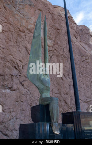 Le figure alate della repubblica nella Diga di Hoover, Nevada, Stati Uniti. Foto Stock